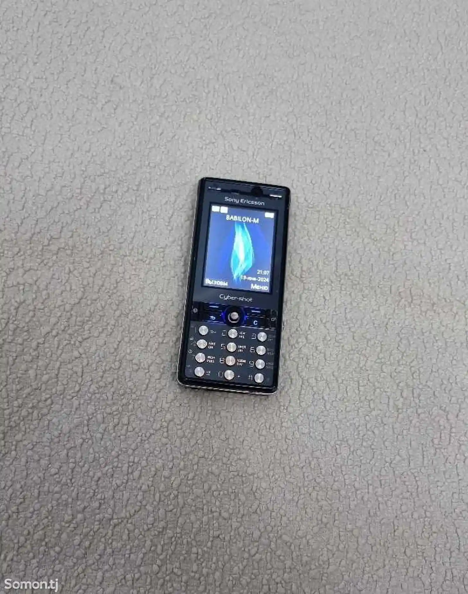 Sony Ericsson K810i-1