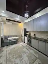 2-комн. квартира, 14 этаж, 74 м², Шохмансур-5