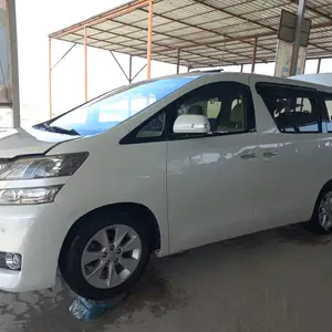 Toyota Vellfire, 2014