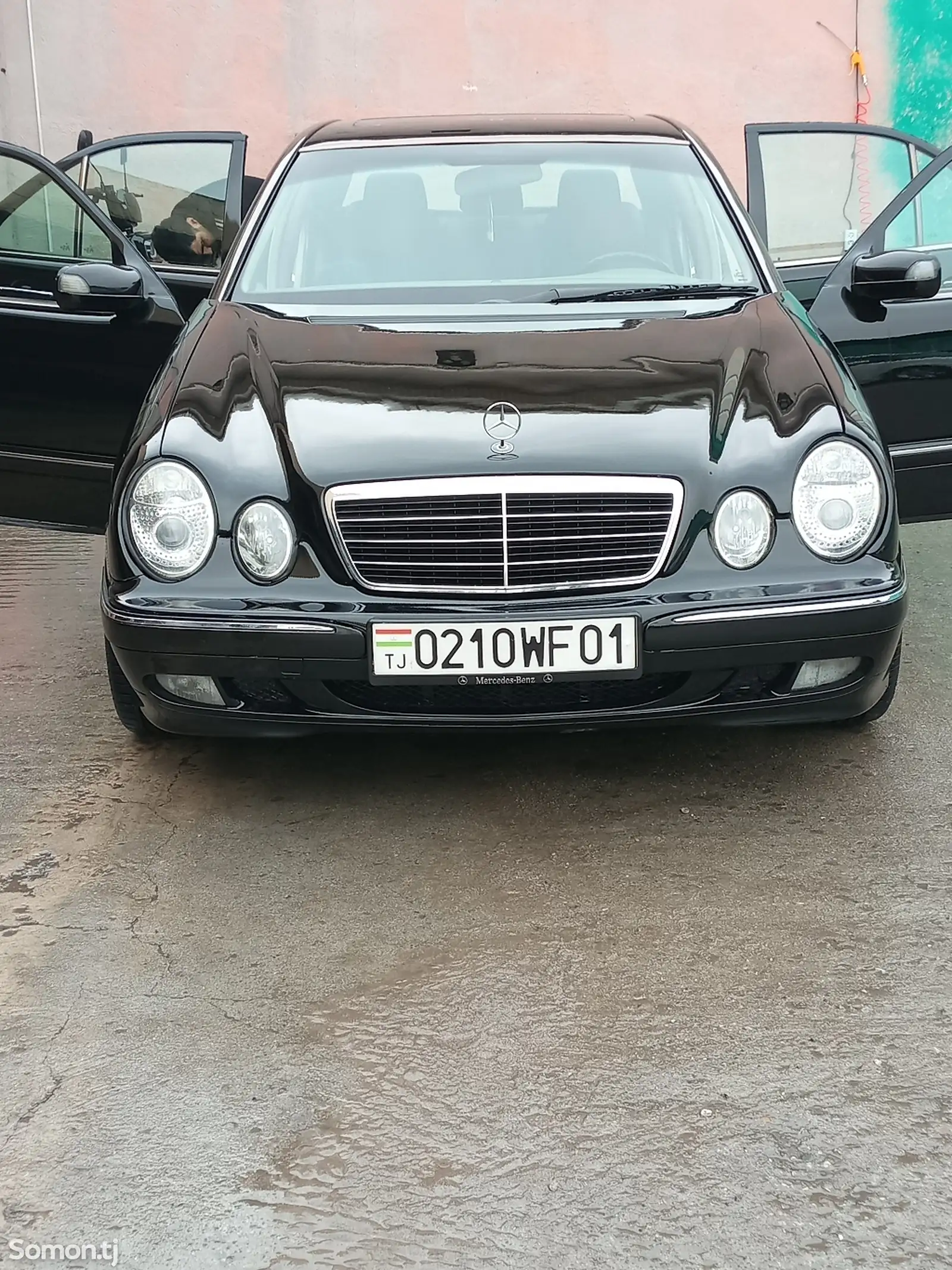 Mercedes-Benz E class, 2000-1