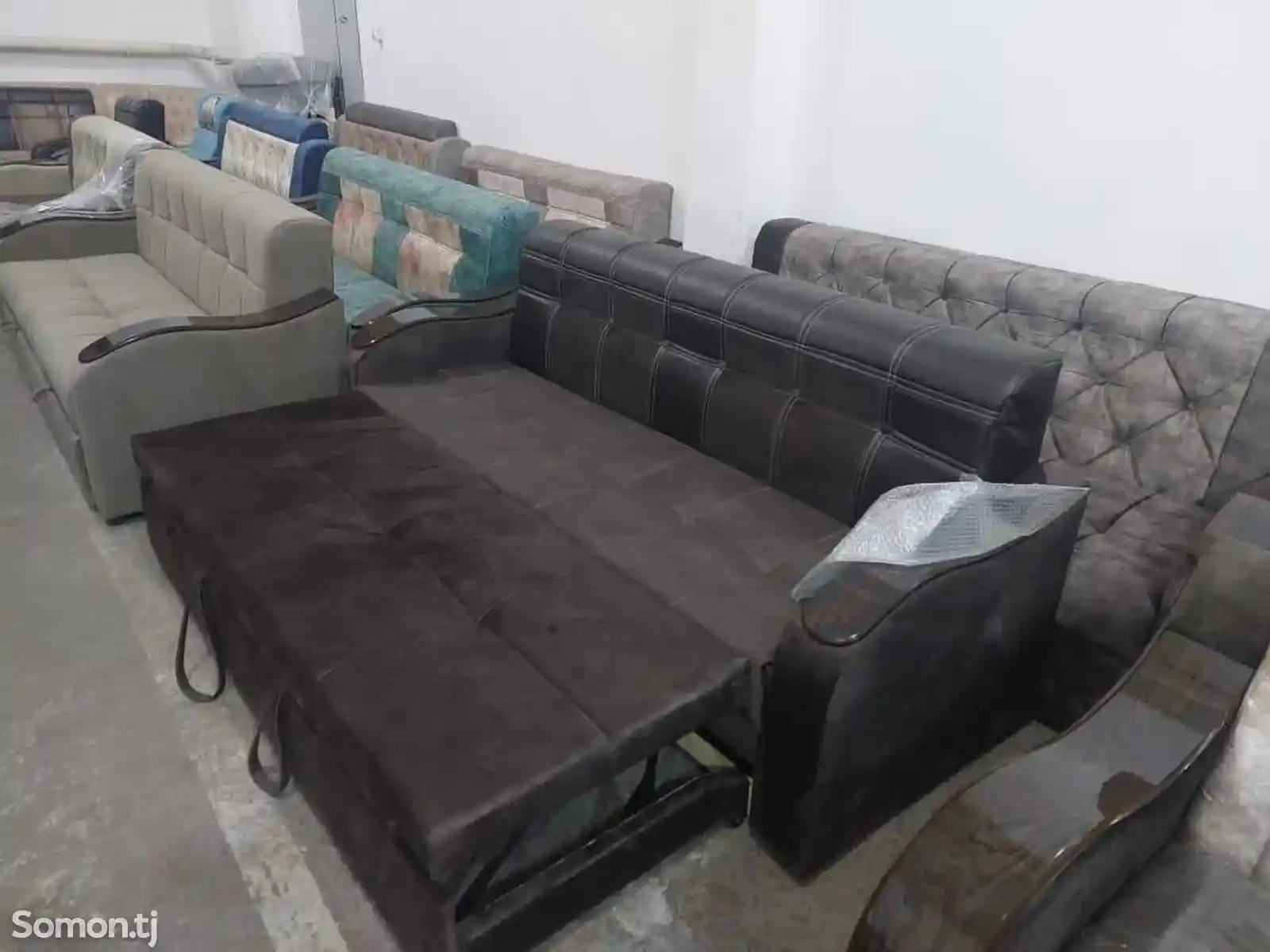 Раскладной диван для гостиной-7