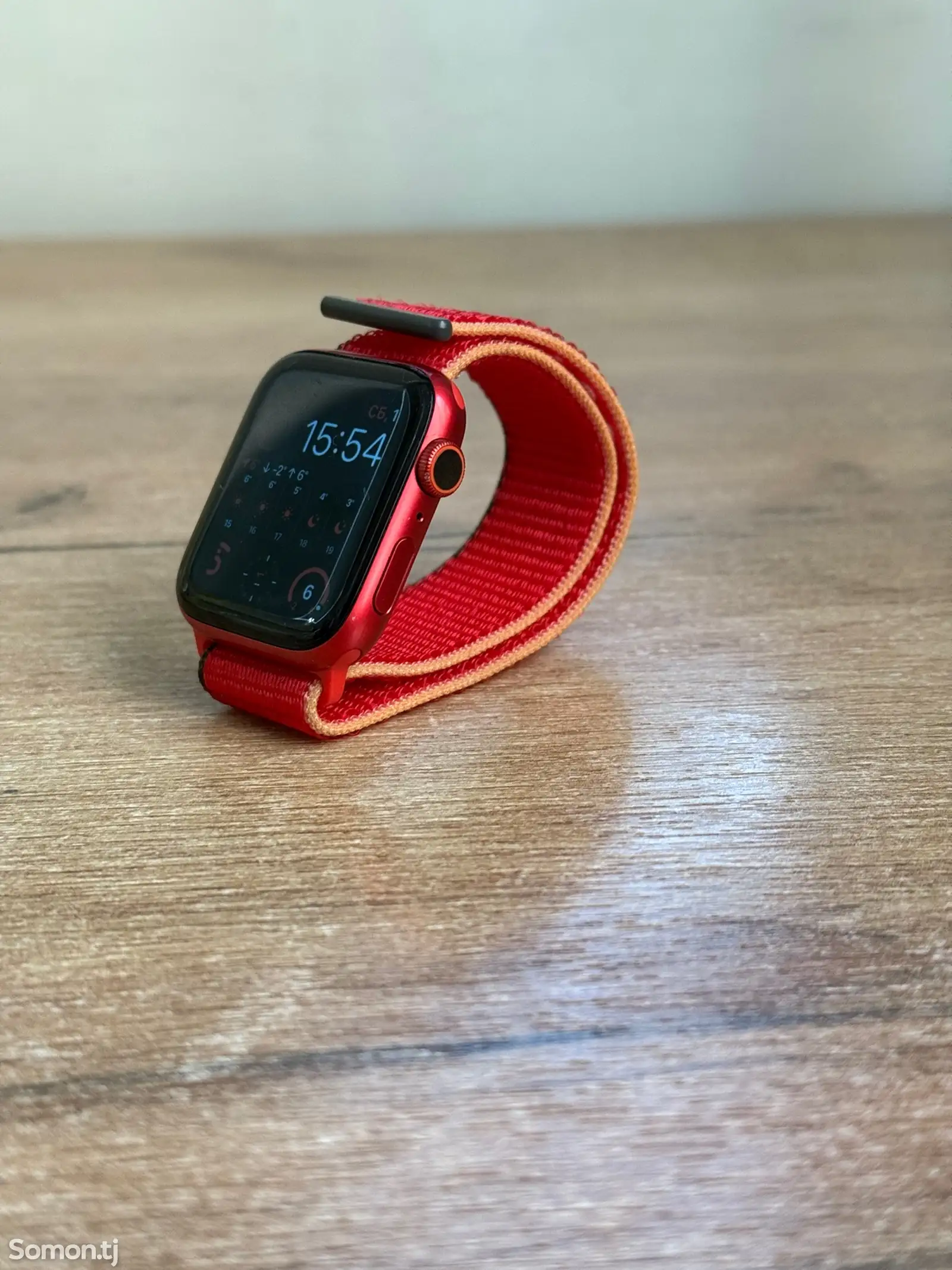 Смарт часы Apple Watch 6 44mm product red-1