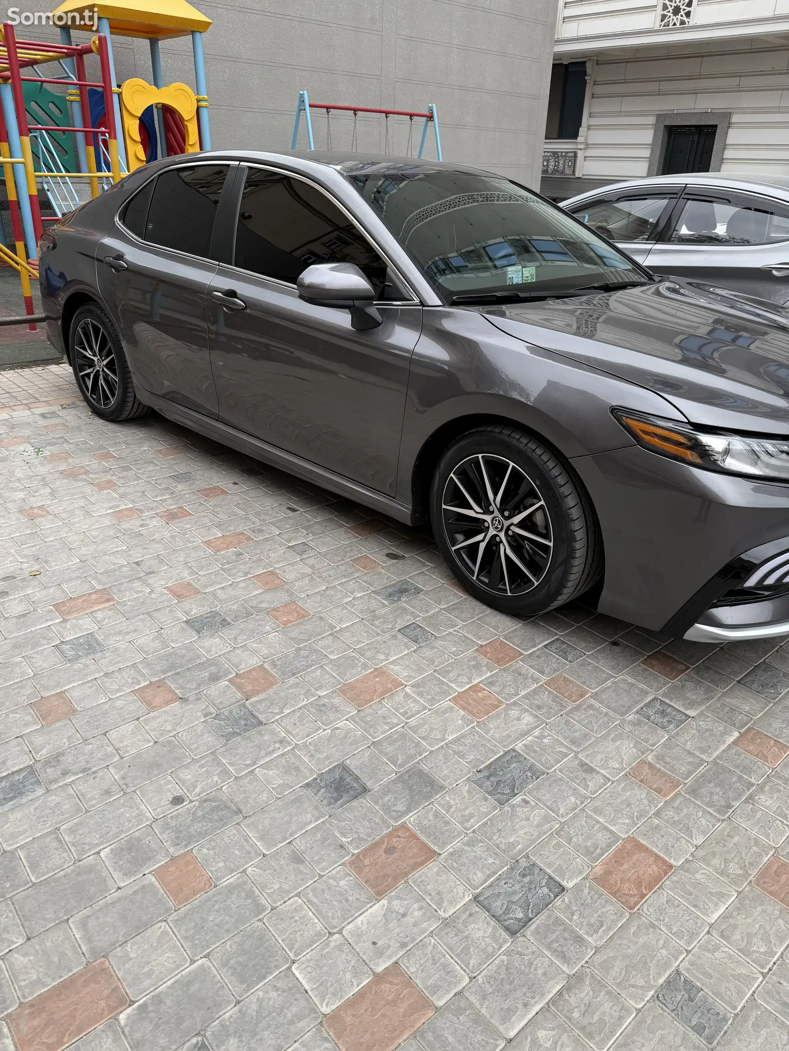 Toyota Camry, 2021-4