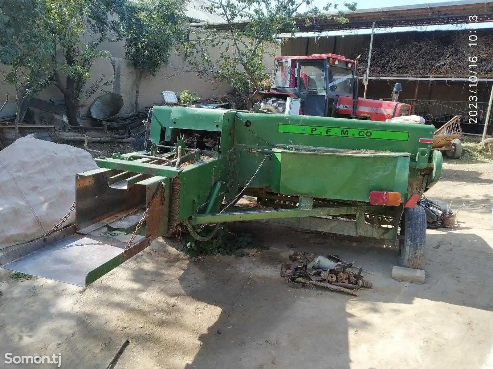 Трактор с оборудованием, 2009-4