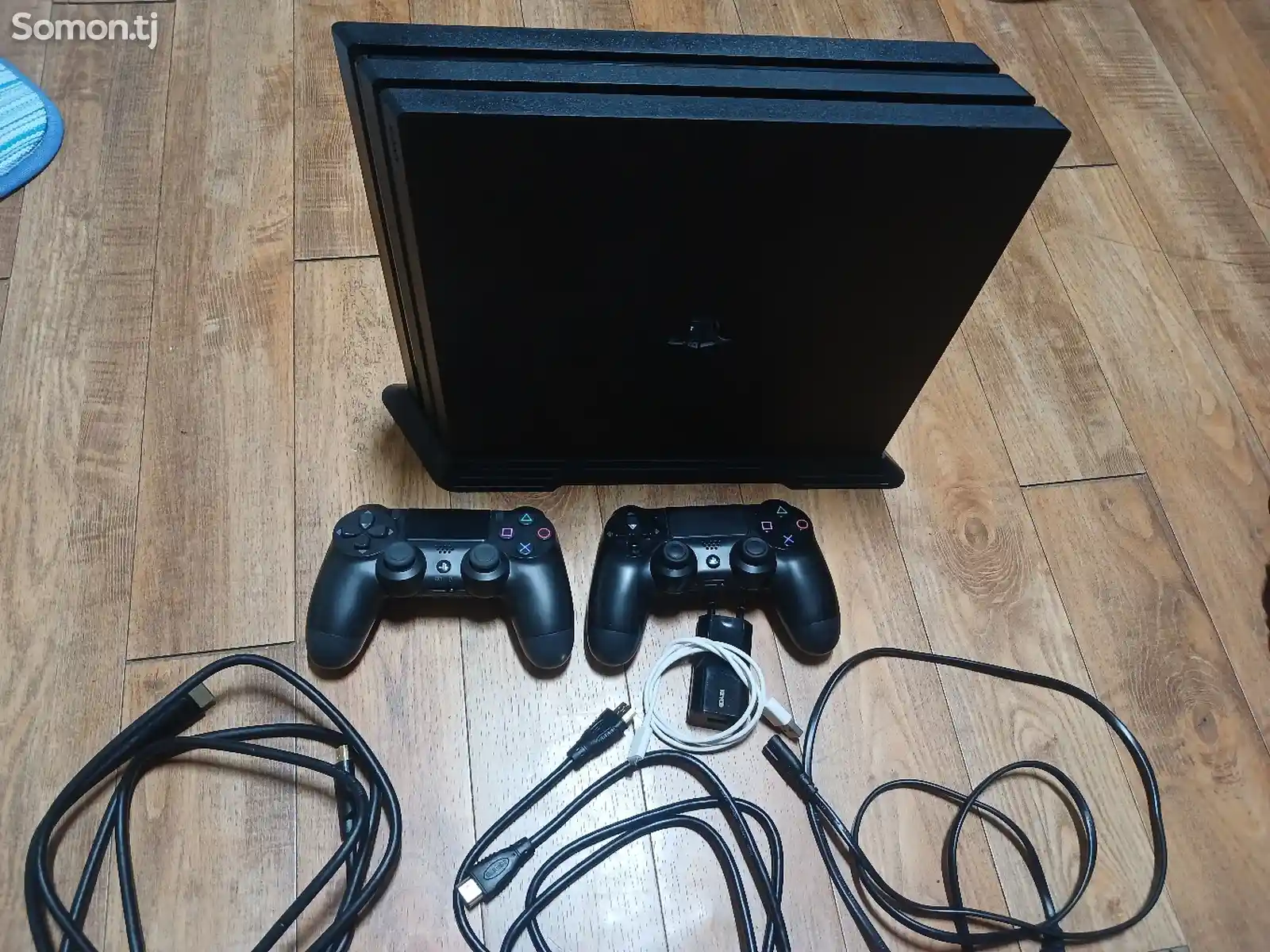 Игровая приставка Sony PlayStation 4 Pro-4