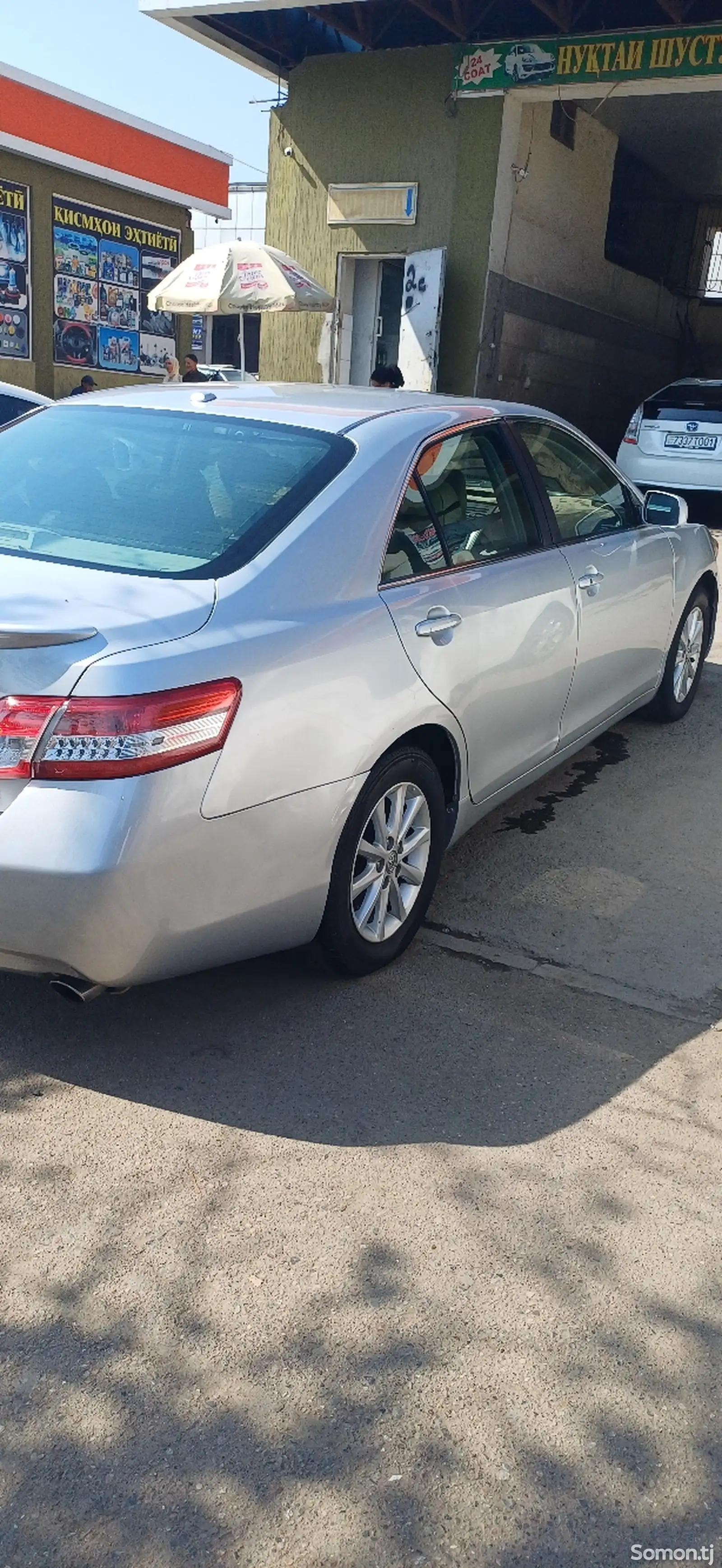 Toyota Camry, 2011