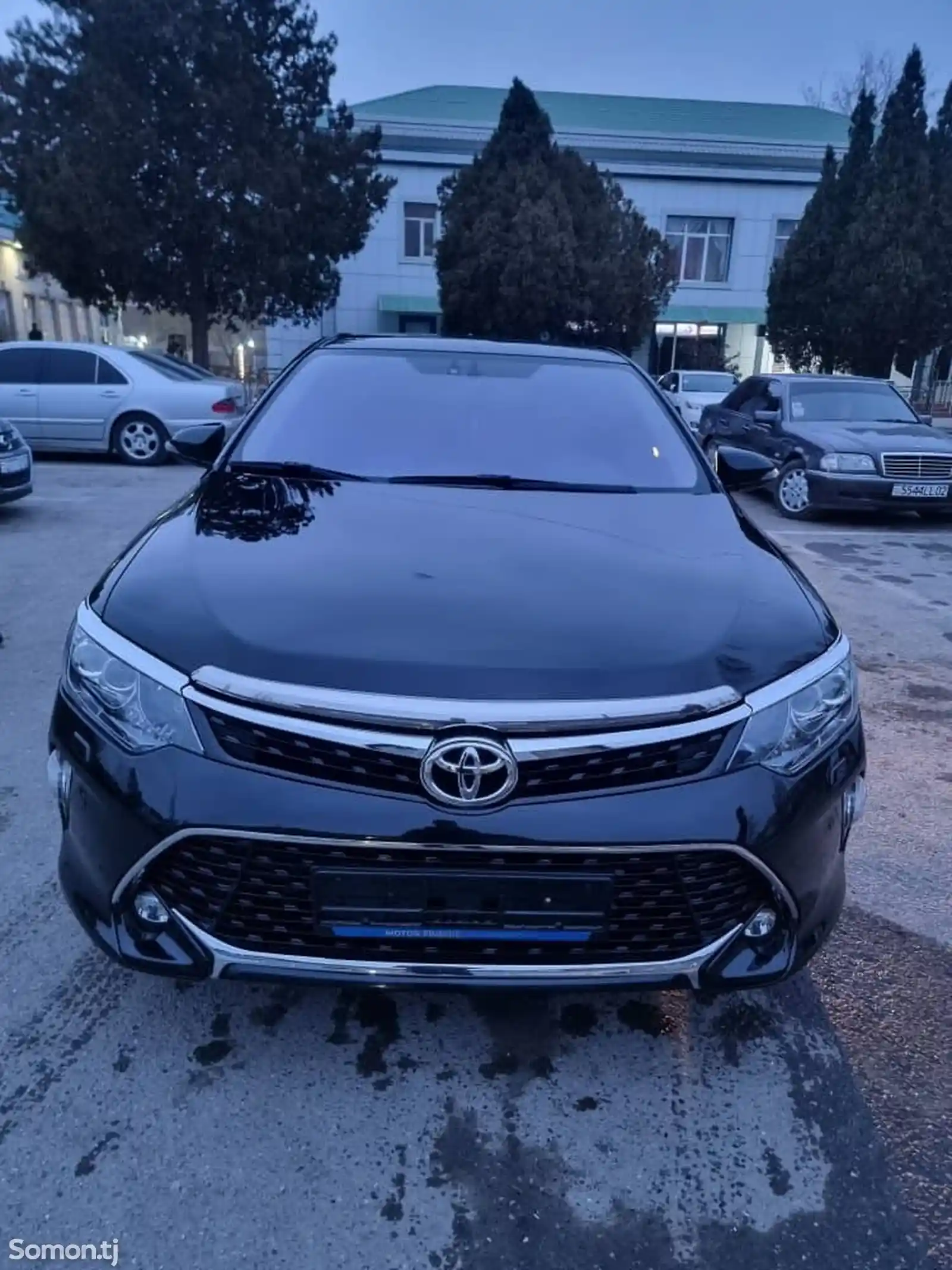 Toyota Camry, 2017-1