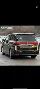 Nissan Elgrand, 2014-4