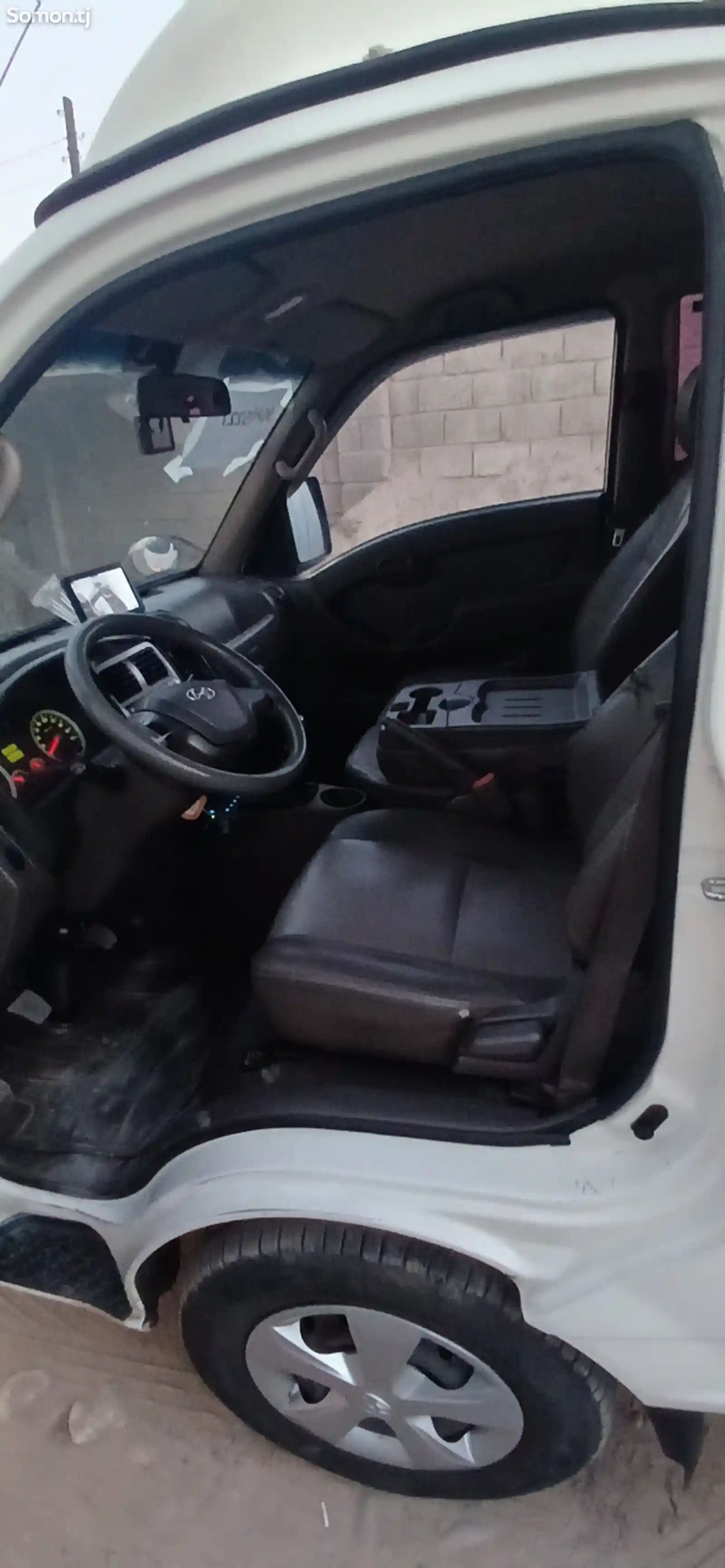 Бортовой автомобиль Hyundai Porter, 2015-5