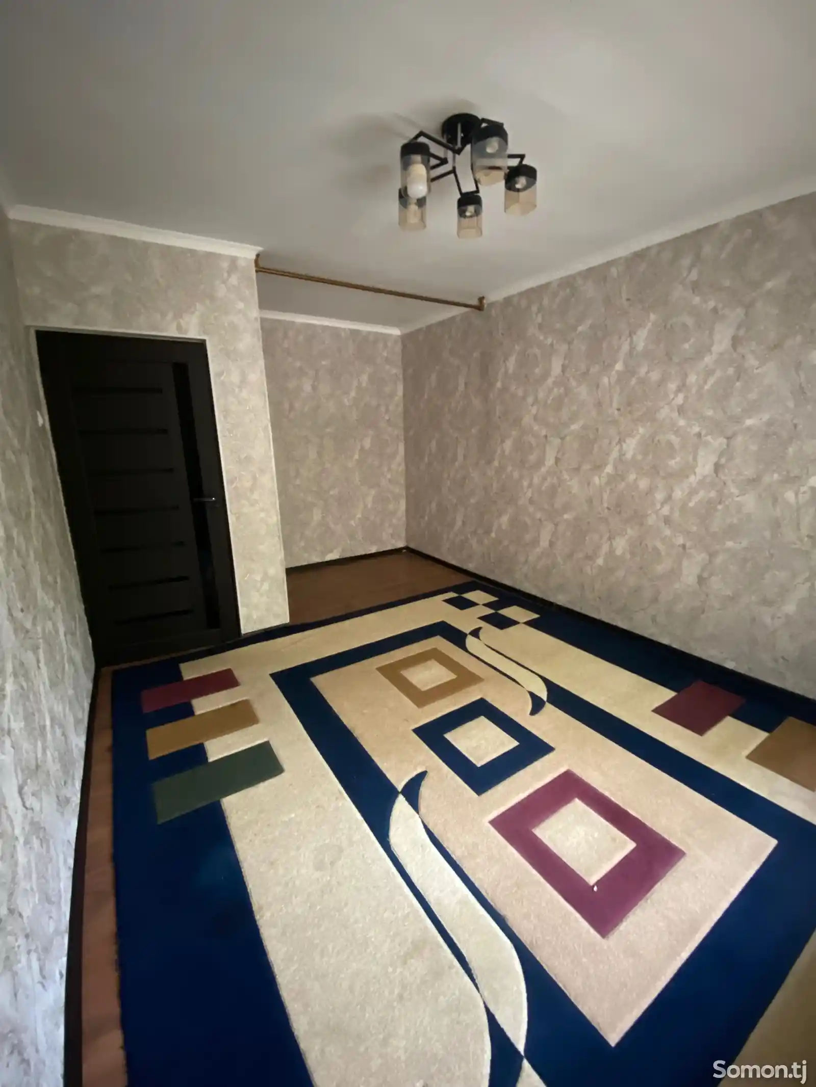 3-комн. квартира, 1 этаж, 70 м², Сино-6