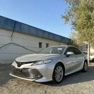 Toyota Camry, 2017