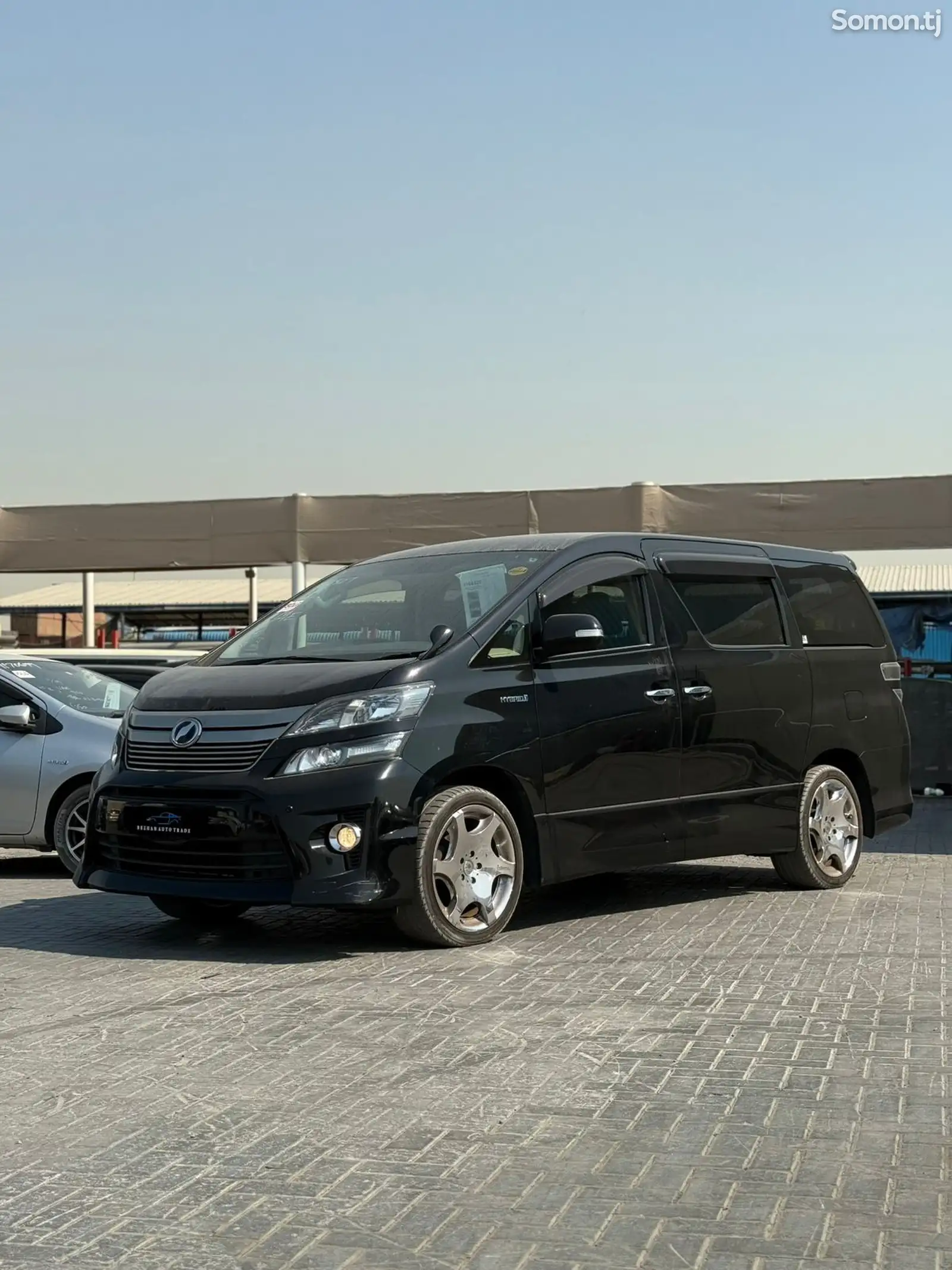 Toyota Vellfire, 2014-1