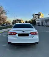 Toyota Camry, 2018-4