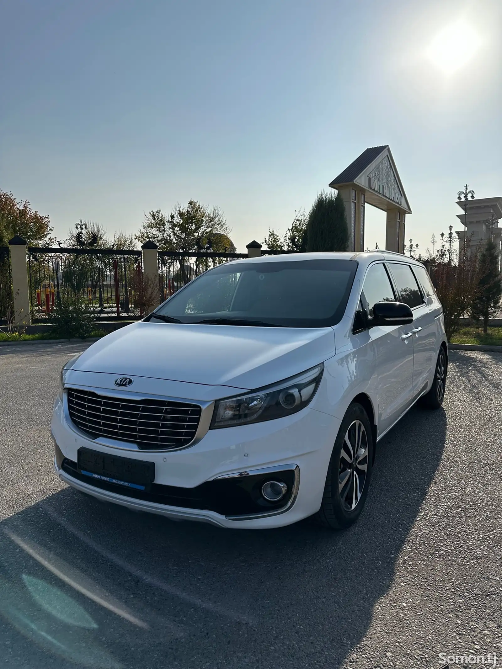 Kia Carnival, 2015-1