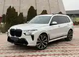 BMW X7, 2023-2