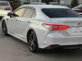 Toyota Camry, 2018-4