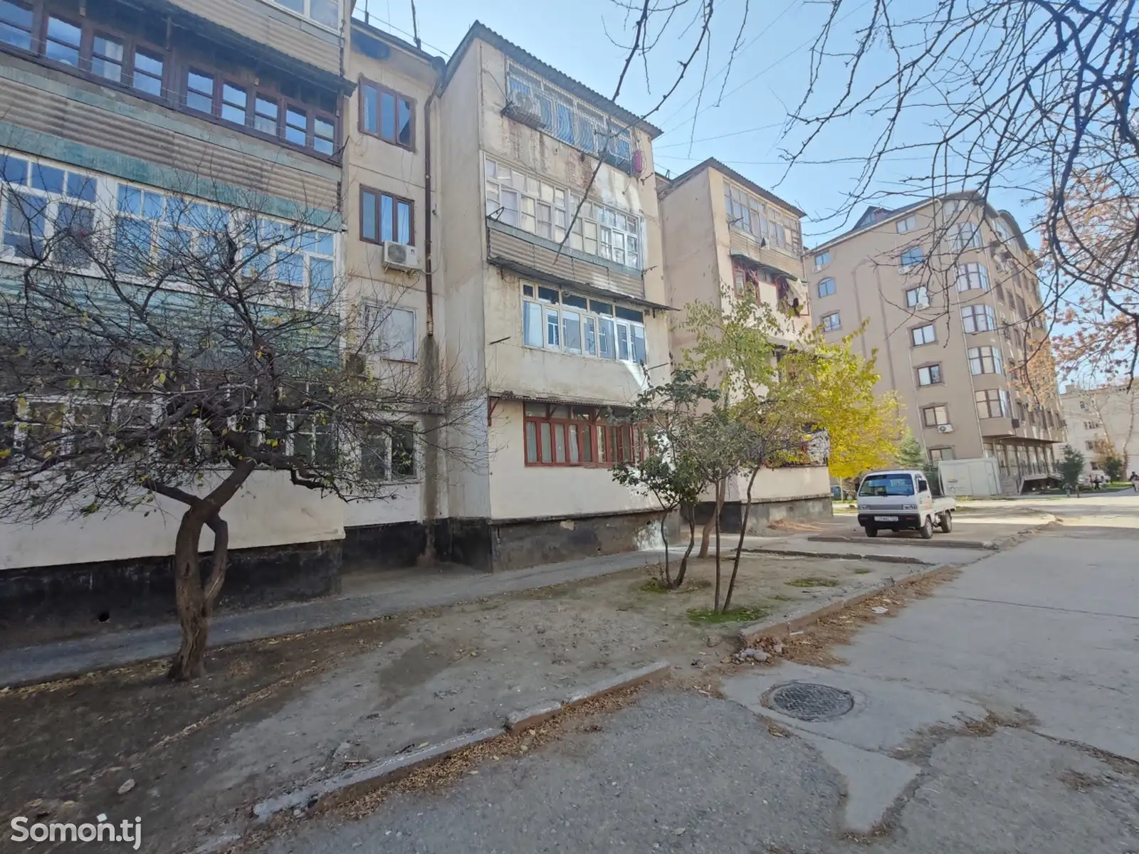 3-комн. квартира, 1 этаж, 80 м², 4 мкр-1