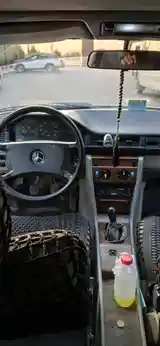 Mercedes-Benz W124, 1986-4