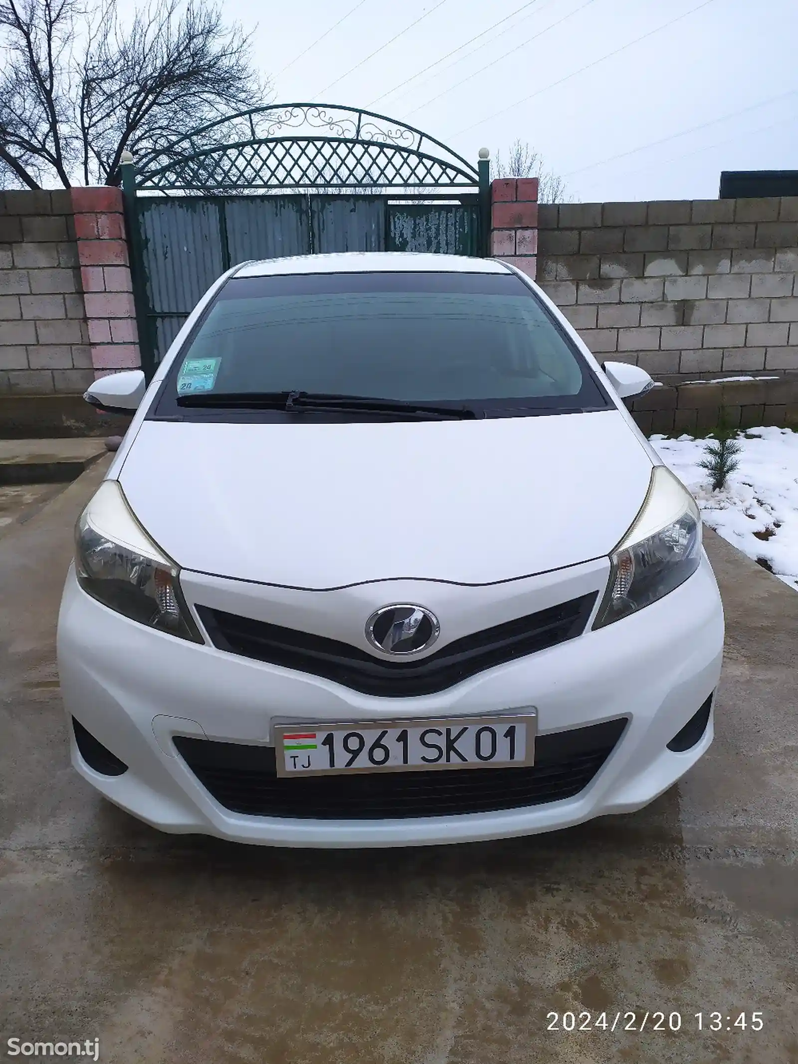 Toyota Vitz, 2011-5