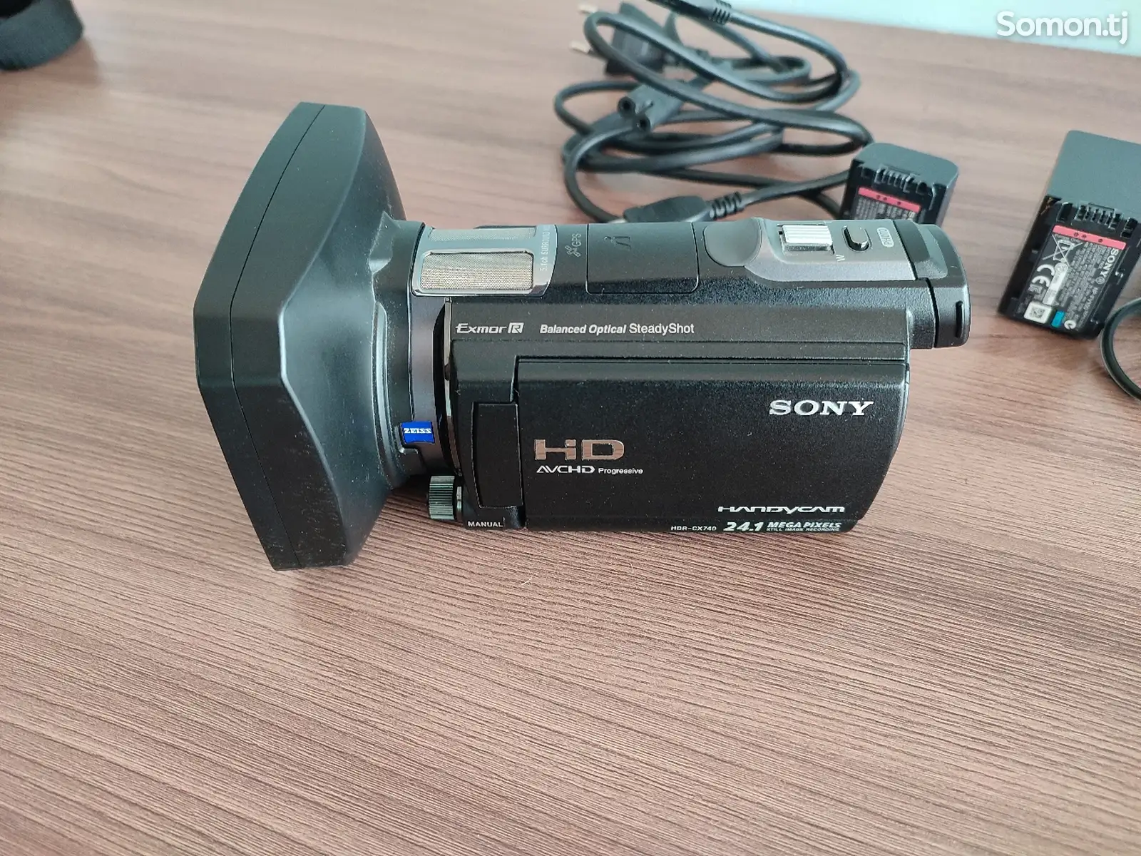 Видеокамера Sony HDR CX 740-1