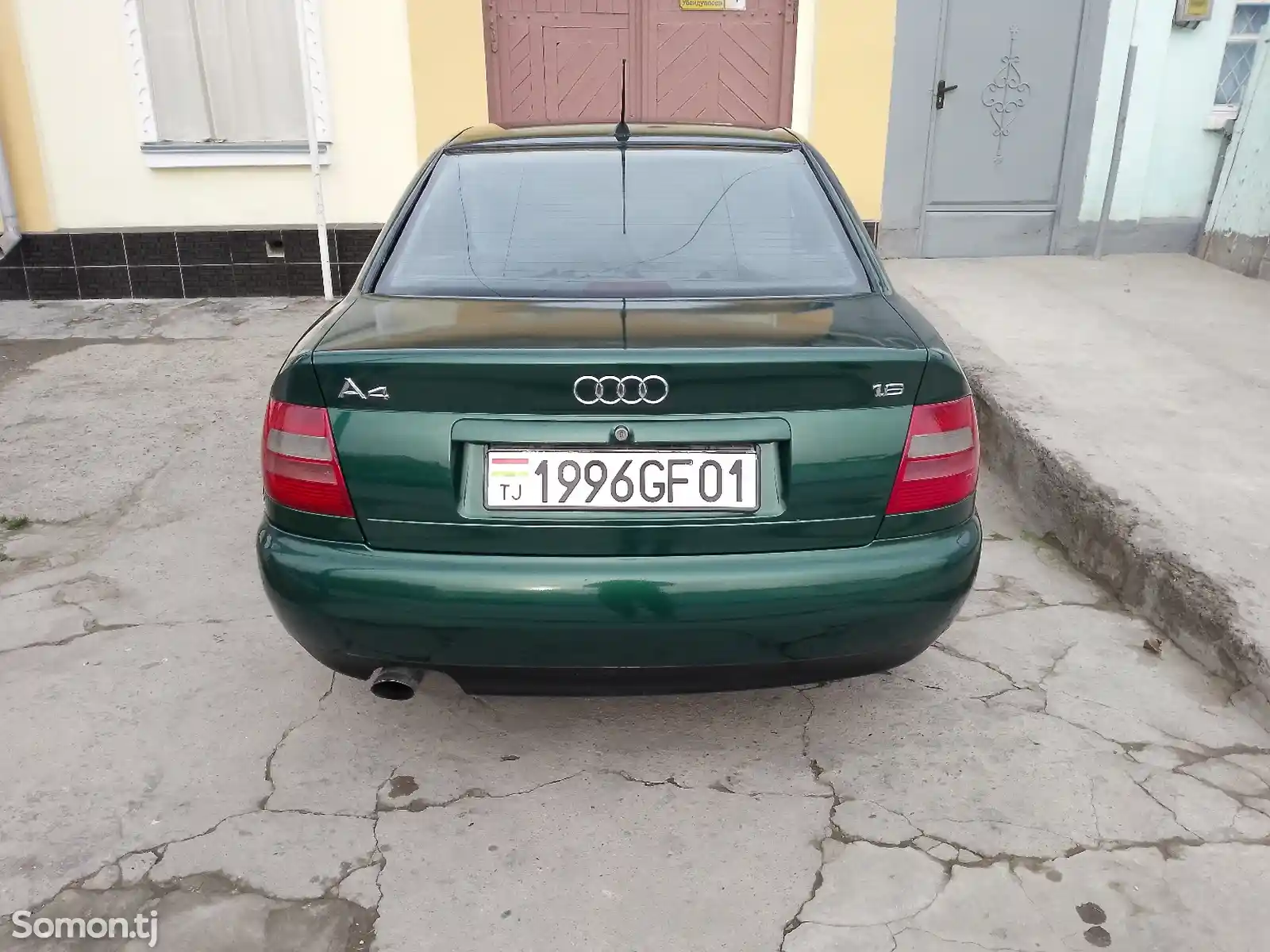 Audi A4, 1999-8