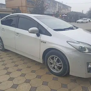 Toyota Prius, 2011