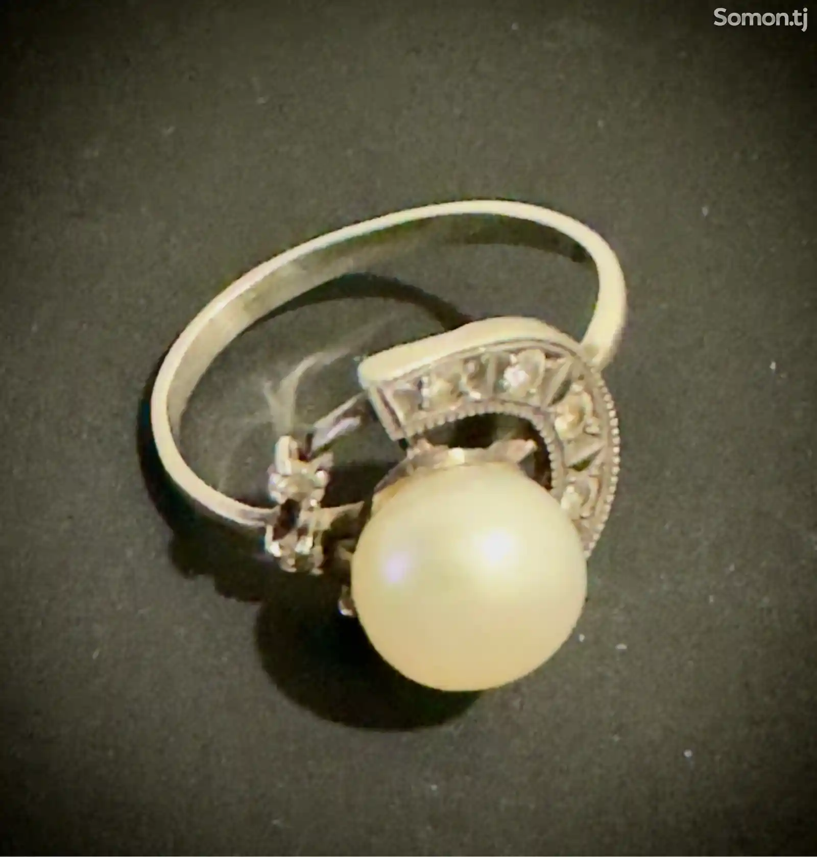 Серебряное кольцо с жемчугом-1