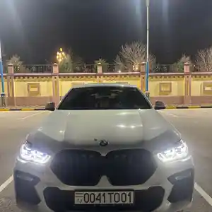 BMW X6, 2022