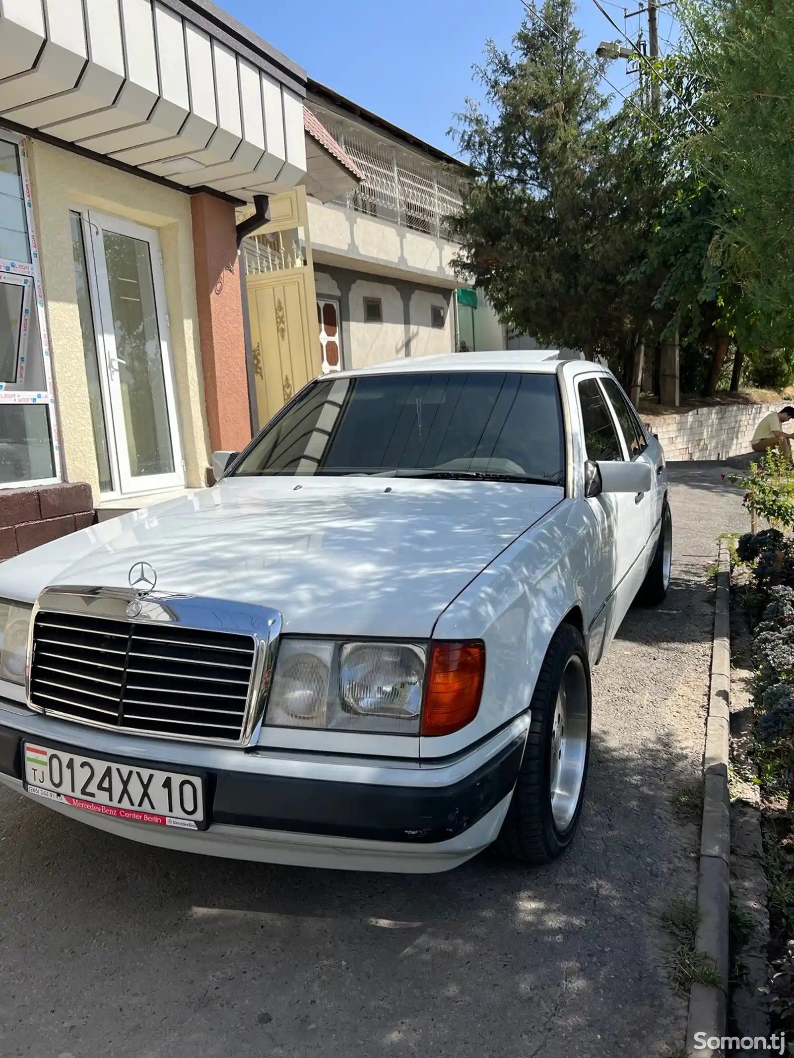 Mercedes-Benz W124, 1992-3