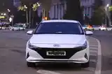 Hyundai Elantra, 2023-5