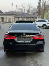 Toyota Camry, 2018-6