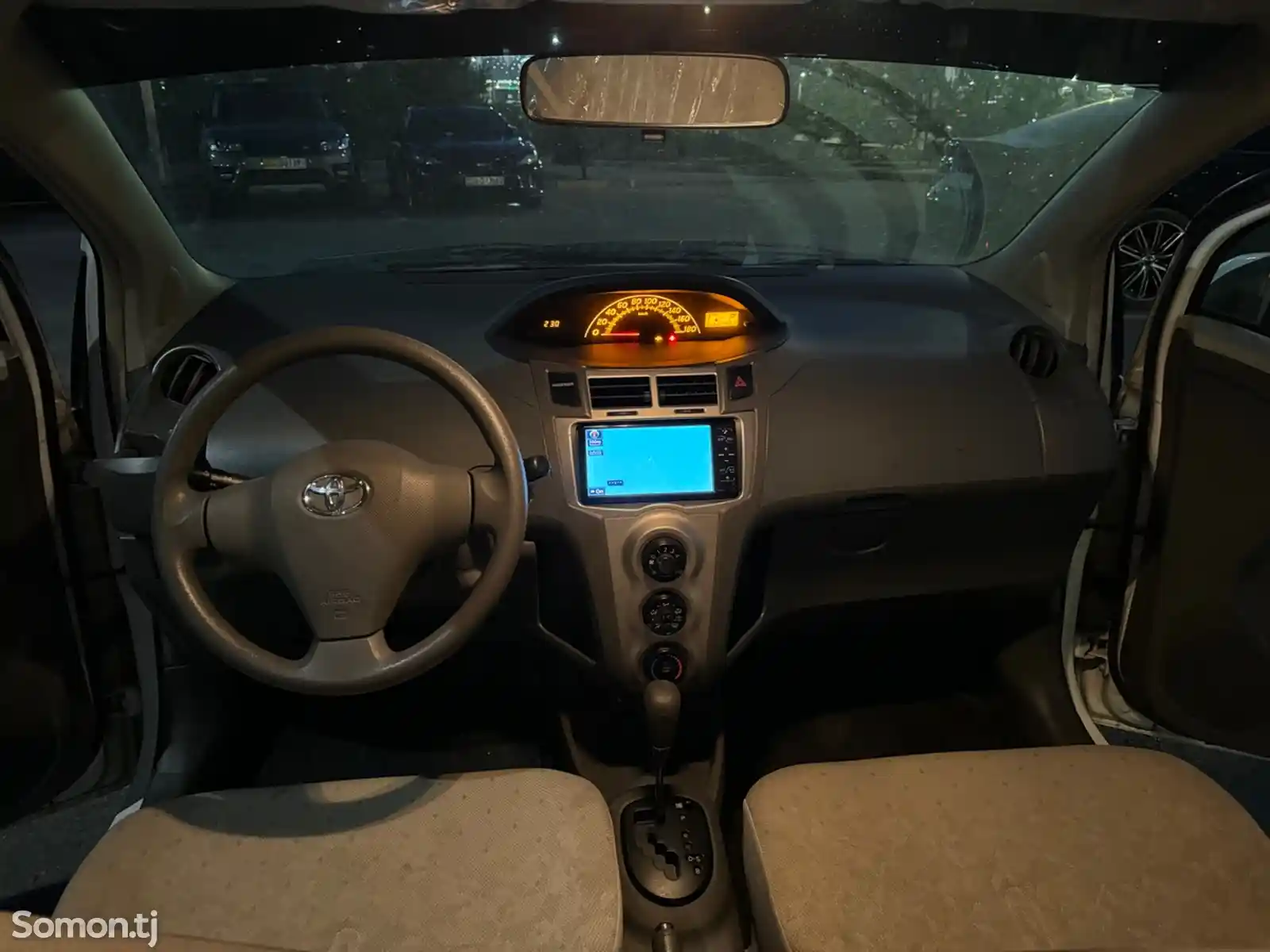 Toyota Vitz, 2009-7