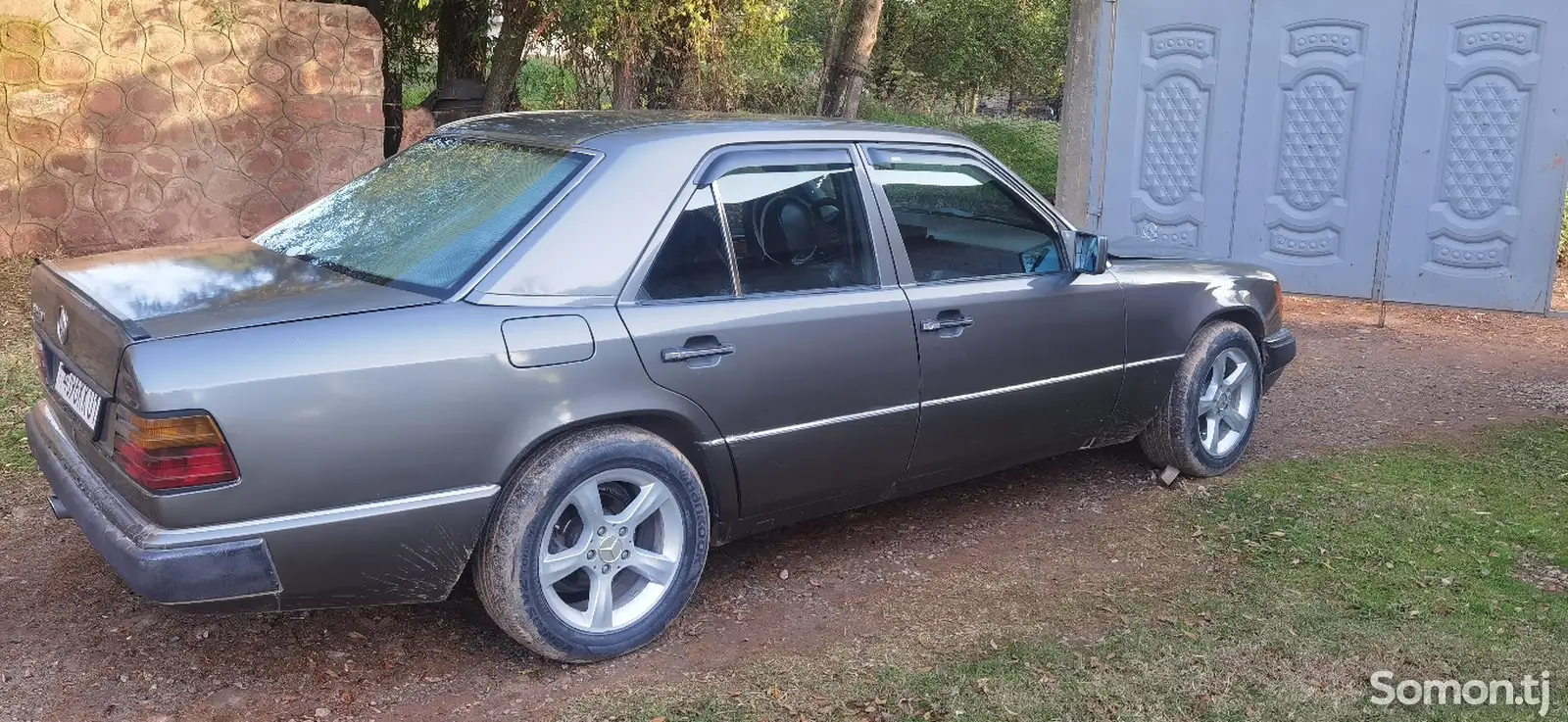 Mercedes-Benz W124, 1989-5