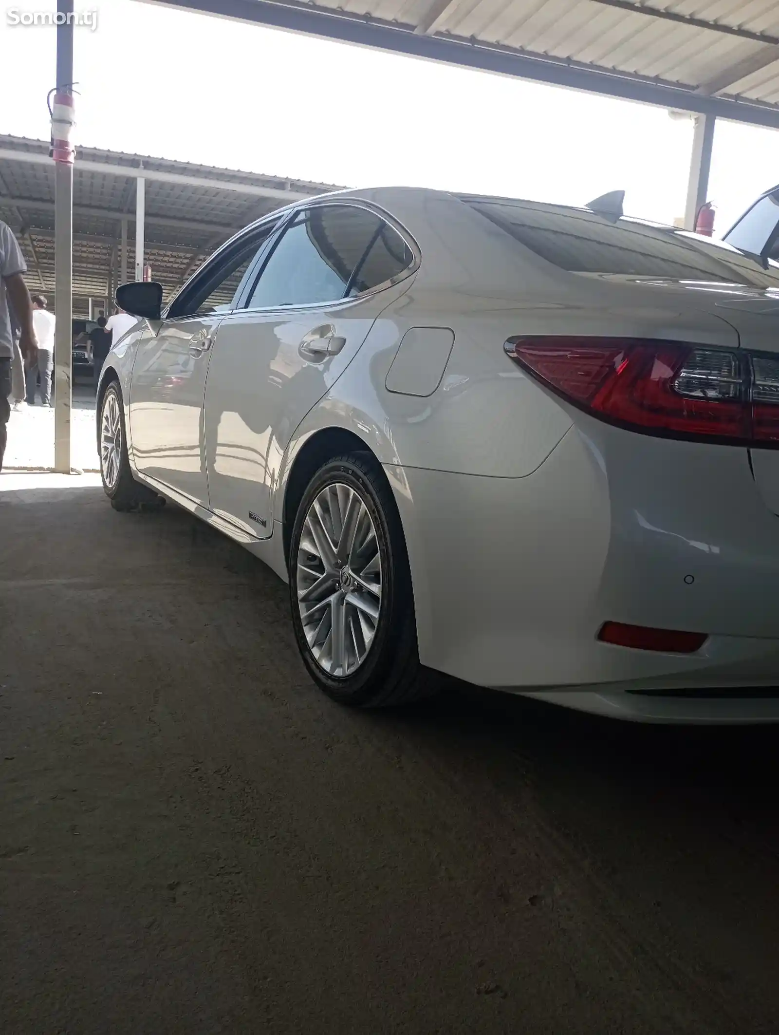 Lexus ES series, 2015-6