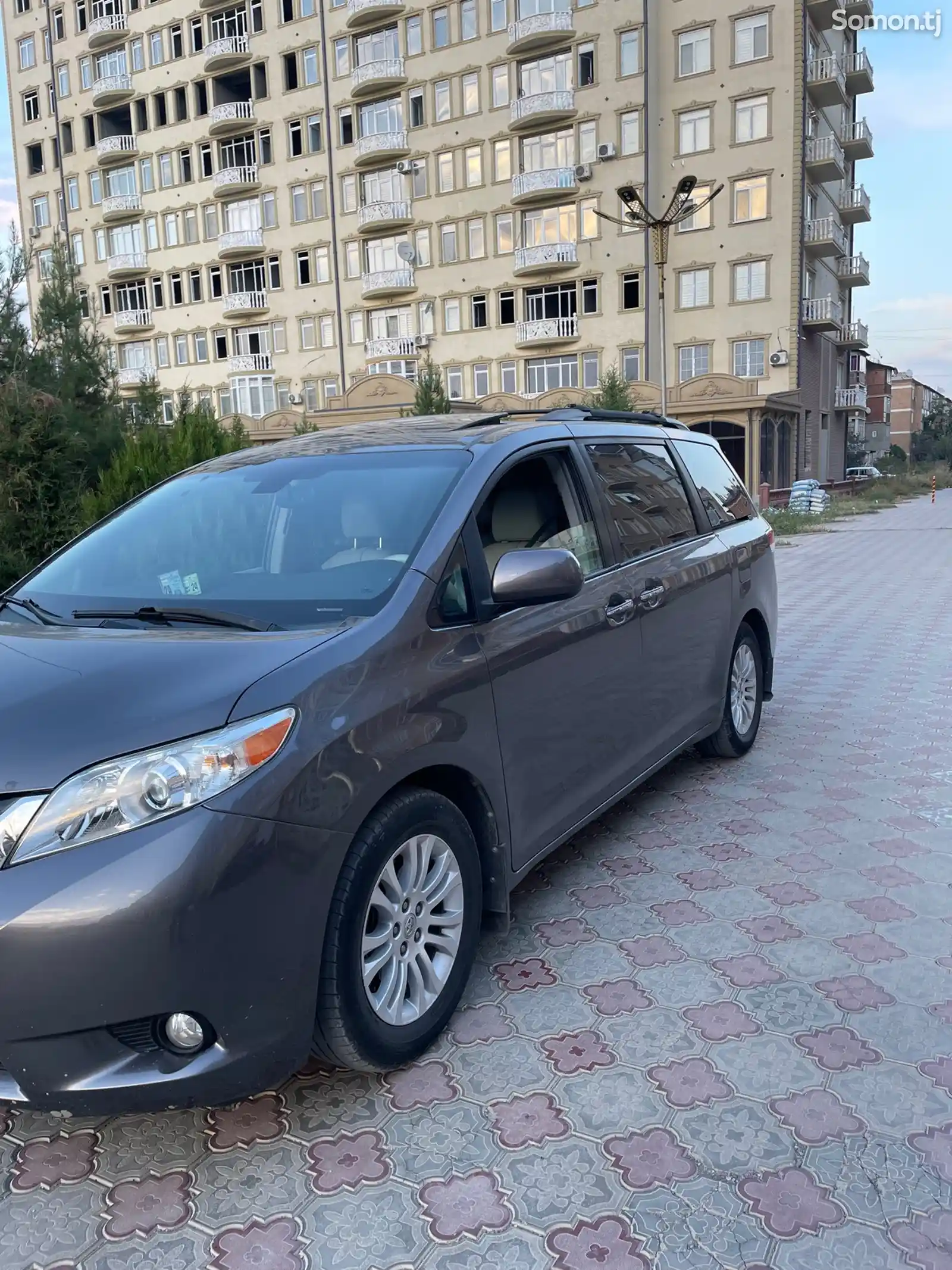 Toyota Sienna, 2014-2