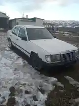 Mercedes-Benz W124, 1988-7