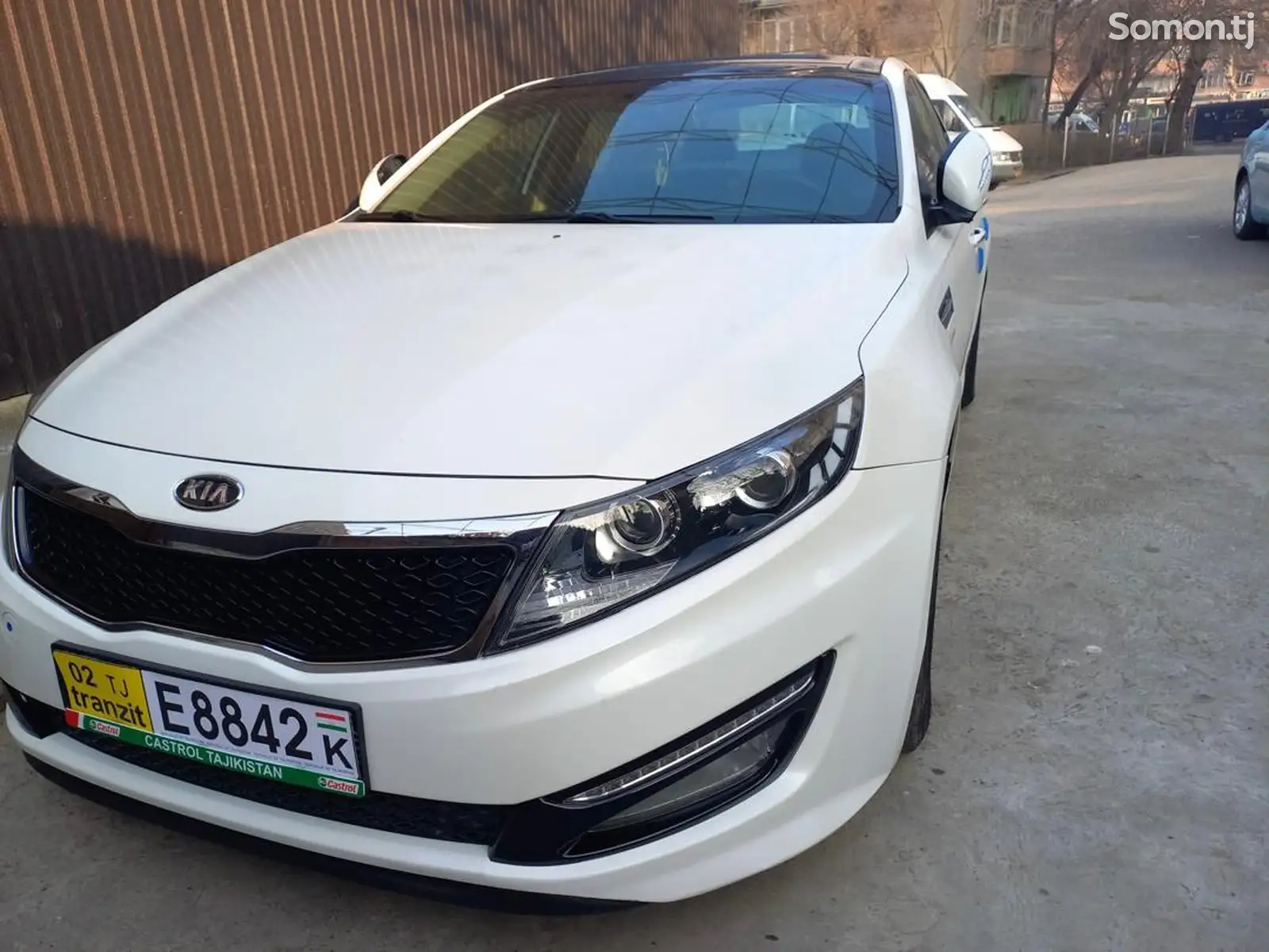 Kia K5, 2010-1