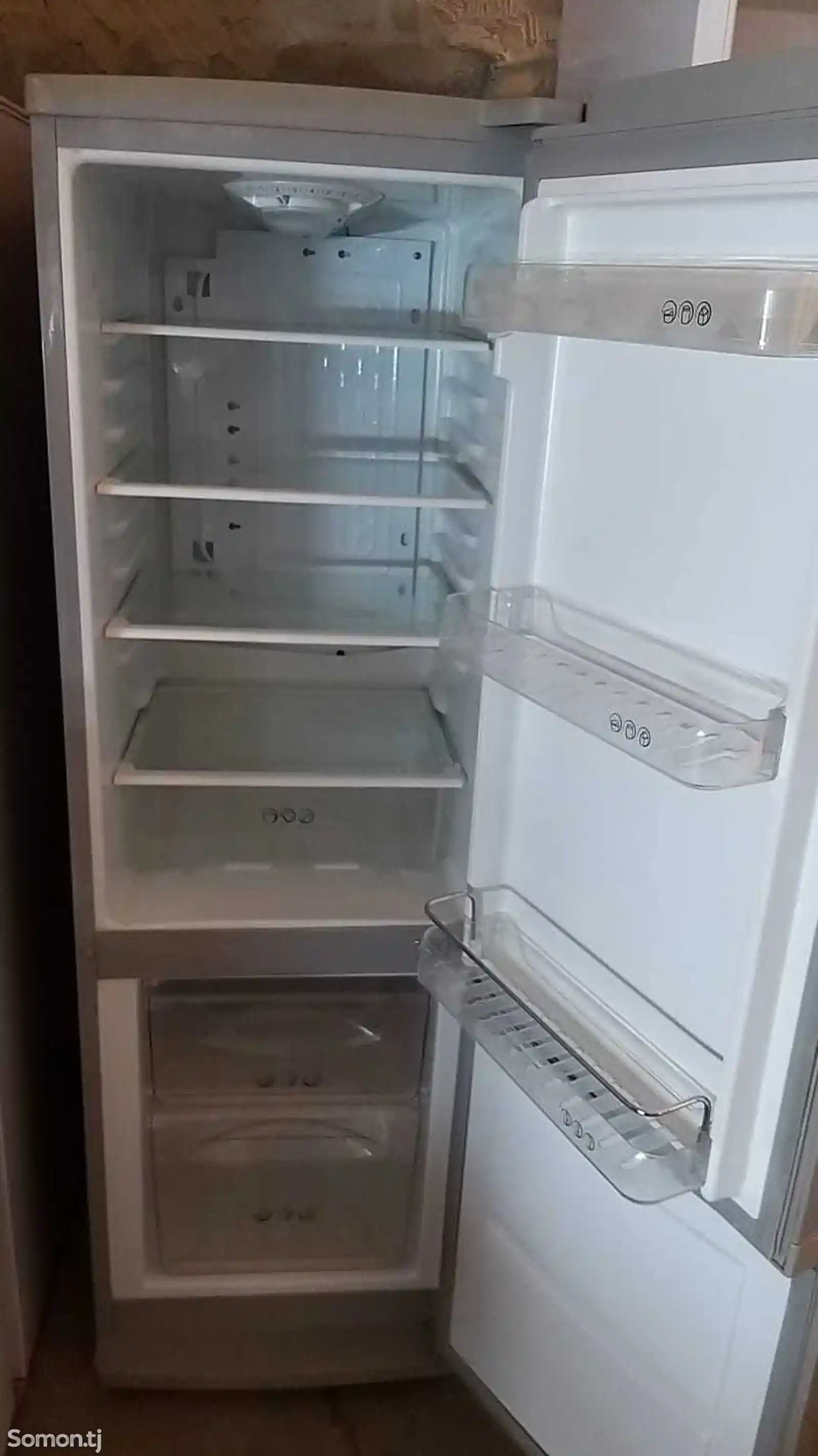 Холодильник Hansa-2