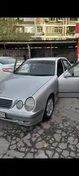 Mercedes-Benz E class, 2000-2