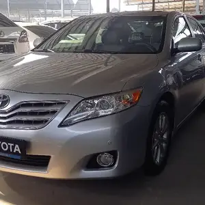 Toyota Camry, 2010