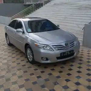 Toyota Camry, 2011