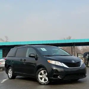 Toyota Sienna, 2014