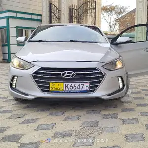 Hyundai Elantra, 2017