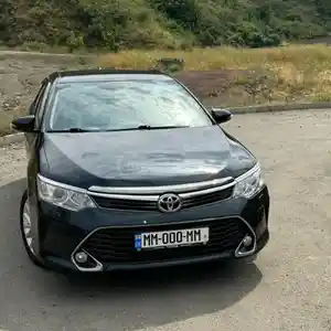 Toyota Camry, 2015