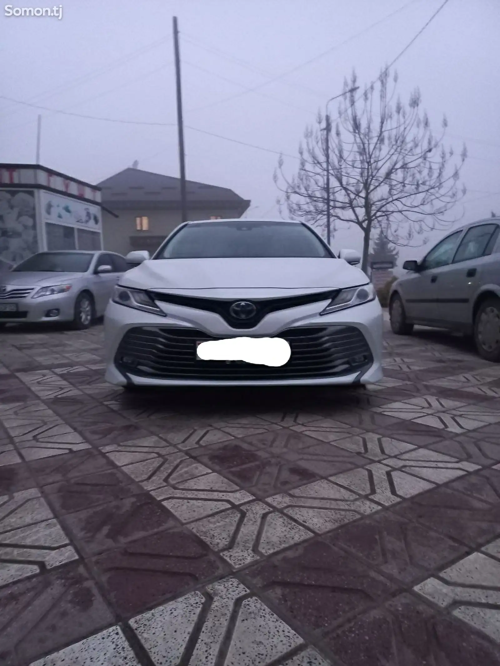 Toyota Camry, 2018-1