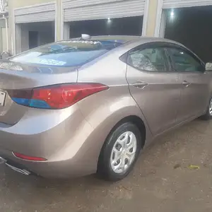 Hyundai Elantra, 2014