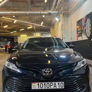 Toyota Camry, 2020