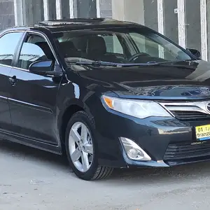 Toyota Camry, 2014