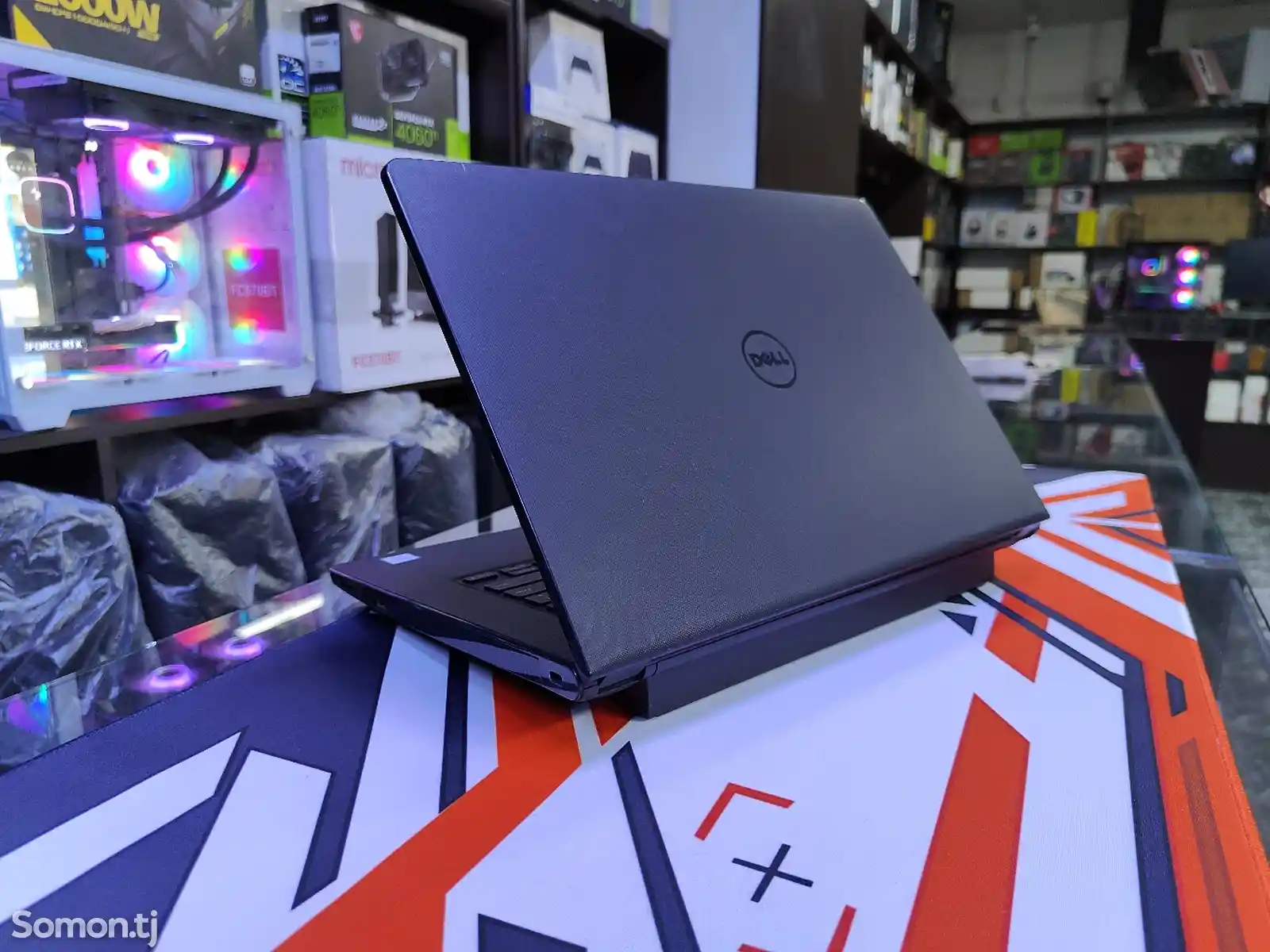 Ноутбук Laptop Dell Inspiron 14 i5-7200 DDR4 Raeon-3