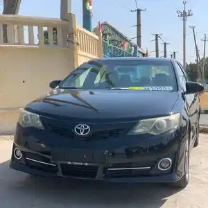 Toyota Camry, 2012